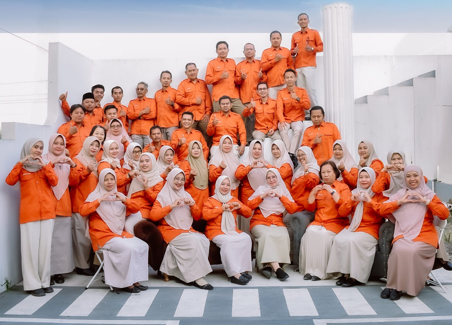 Bertakwa, Berprestasi, dan Berbudaya Lingkungan